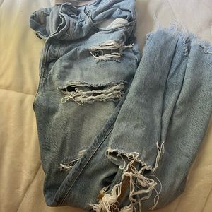American Eagle Boyfriend distressed Jeans